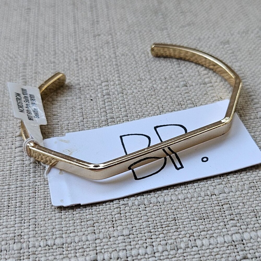 Nordstrom Girls Cuff Bracelet Gold Tone Cuff Band Wrist Band Fashion Jewelry